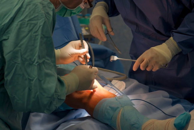 Traditional Knee Replacement Package