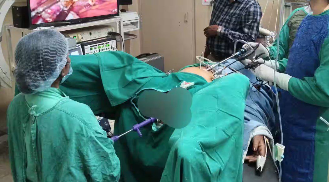 Laparoscopic Hysterectomy with Adhesiolysis Package